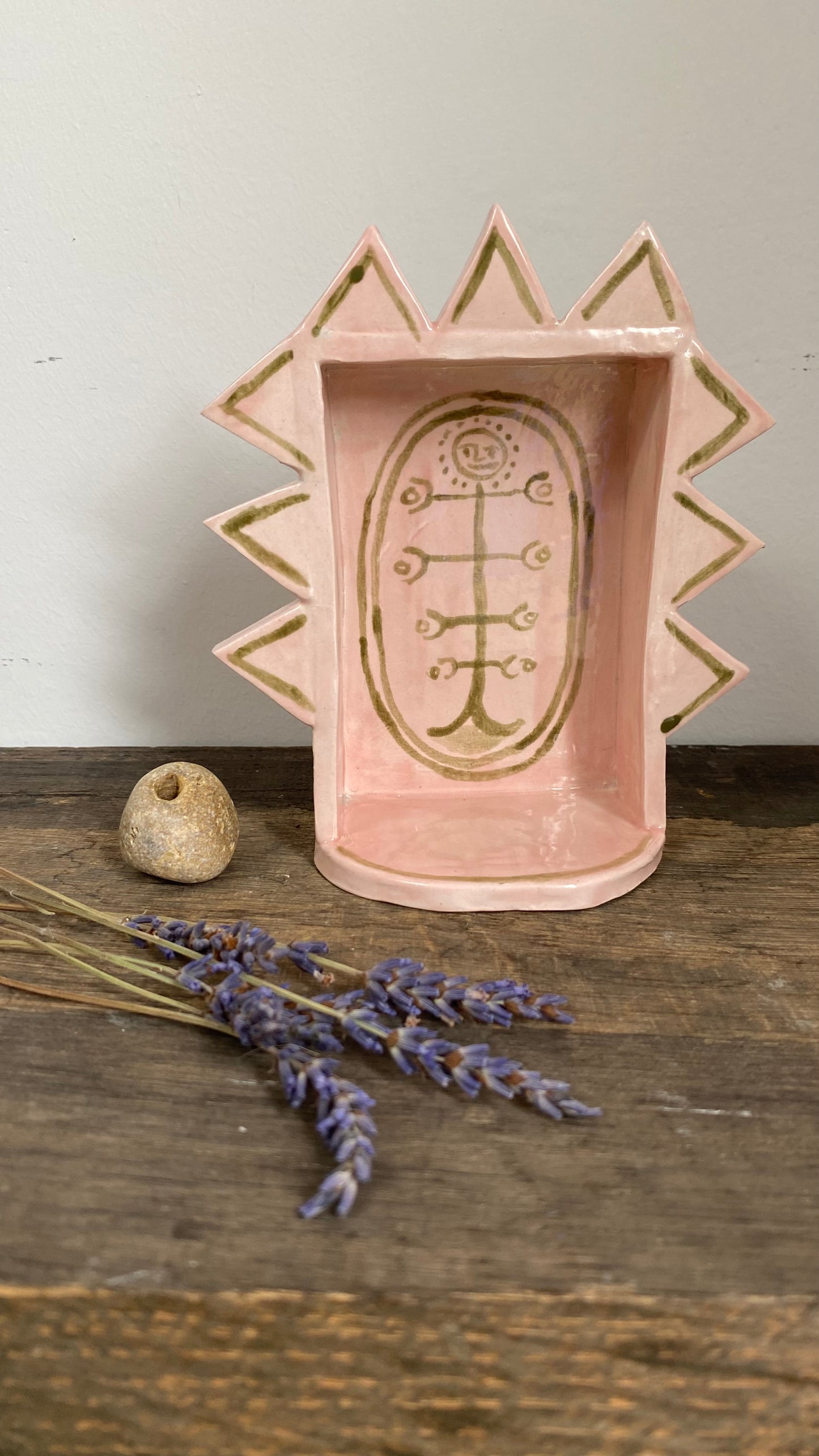 Little Altar - Temple - Ceramic Art - Object - Pink & Green