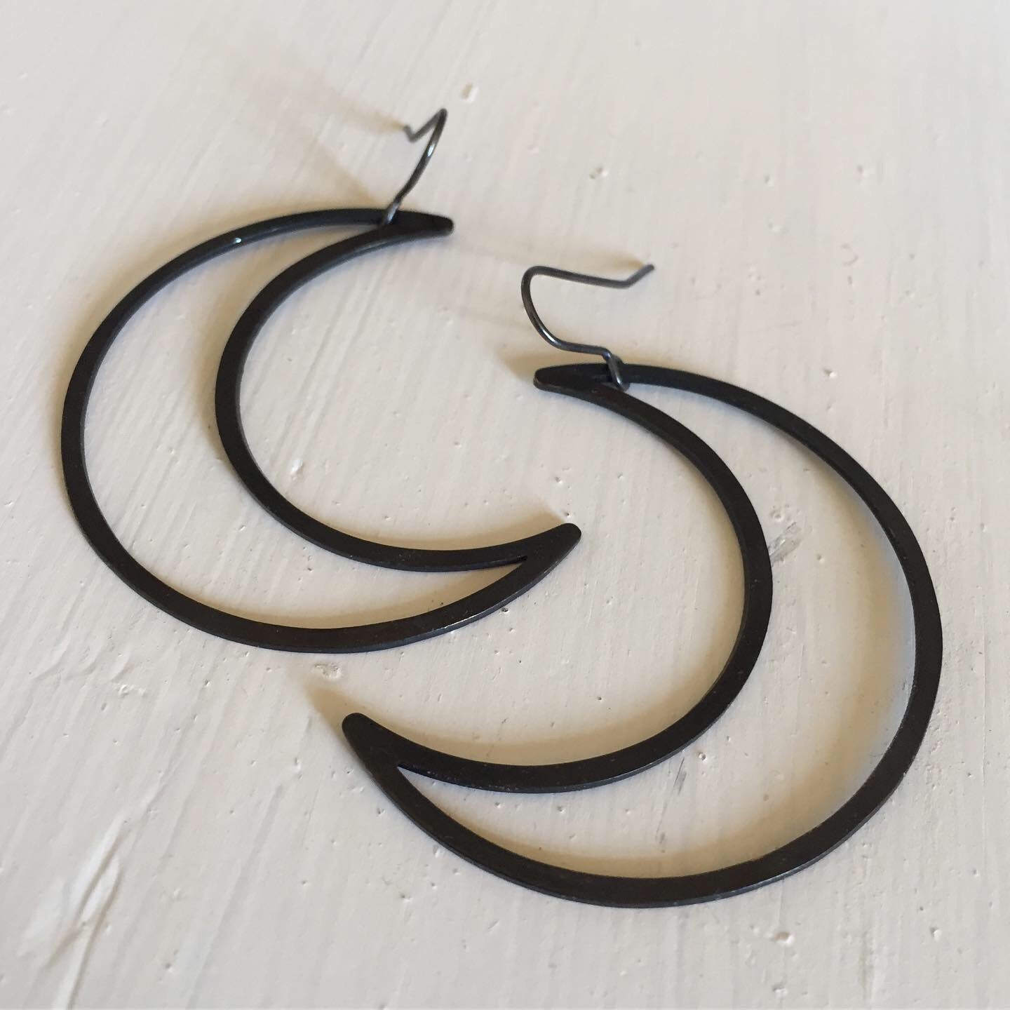 Black Big Mamma Crescent Moon Earrings