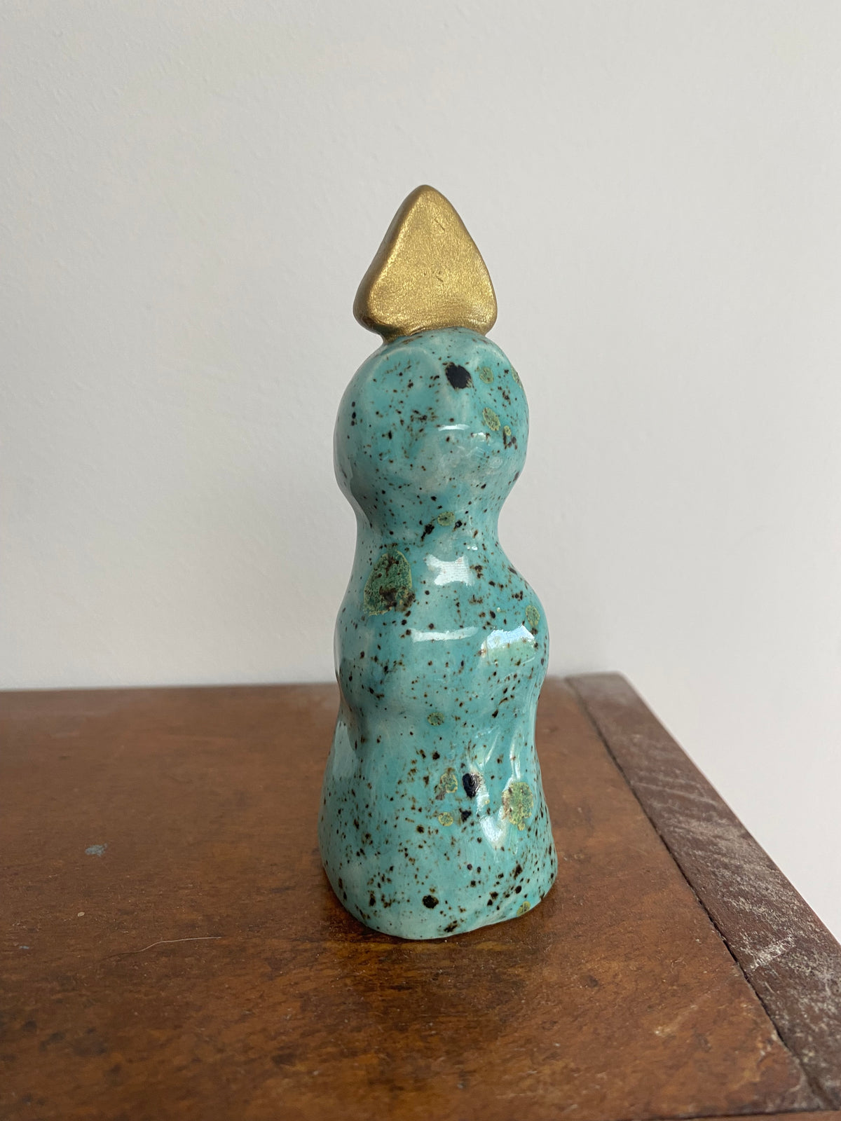 Altar Woman Figurine - Ceramic - Turquoise Speckled - Gold