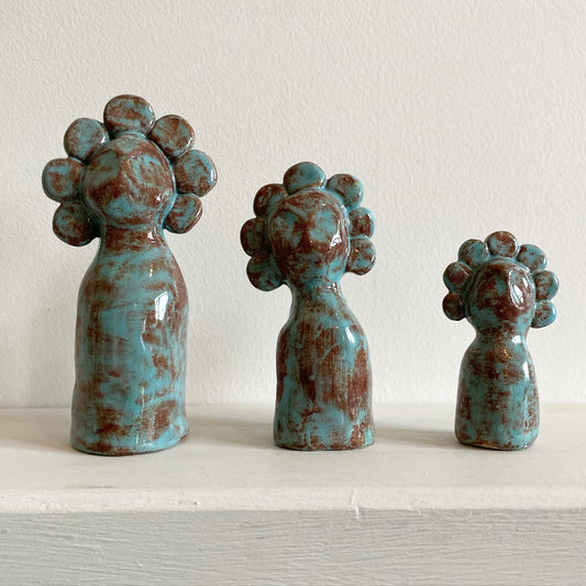 Ceramic Altar Women - Blue and Brown