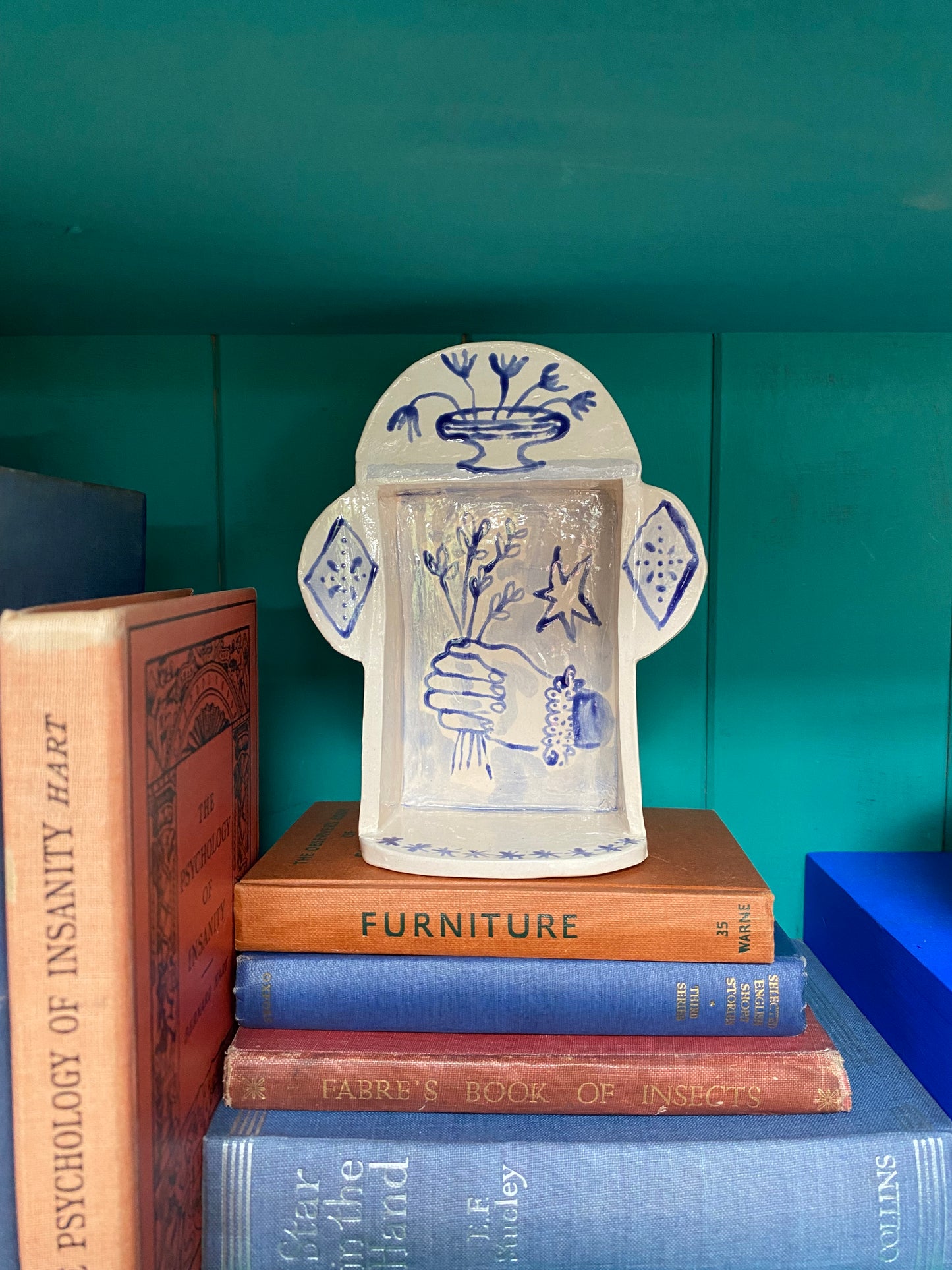 Little Altar - Temple - Ceramic Art - Object - Hand & House