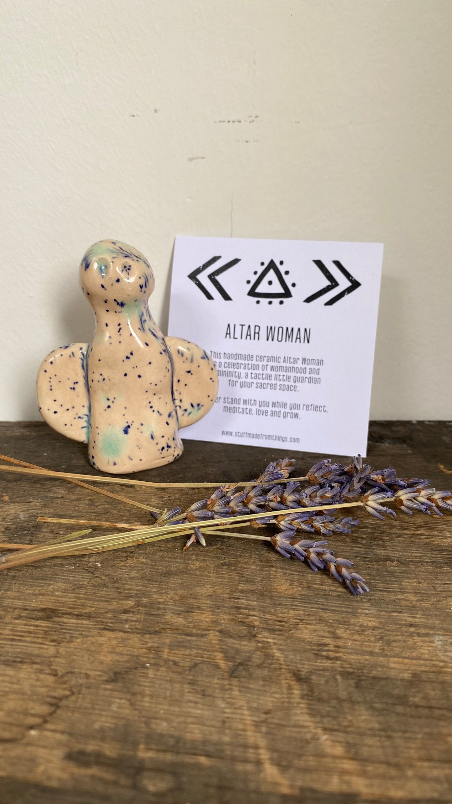 Altar Woman Figurine - Ceramic - Pink Speckled