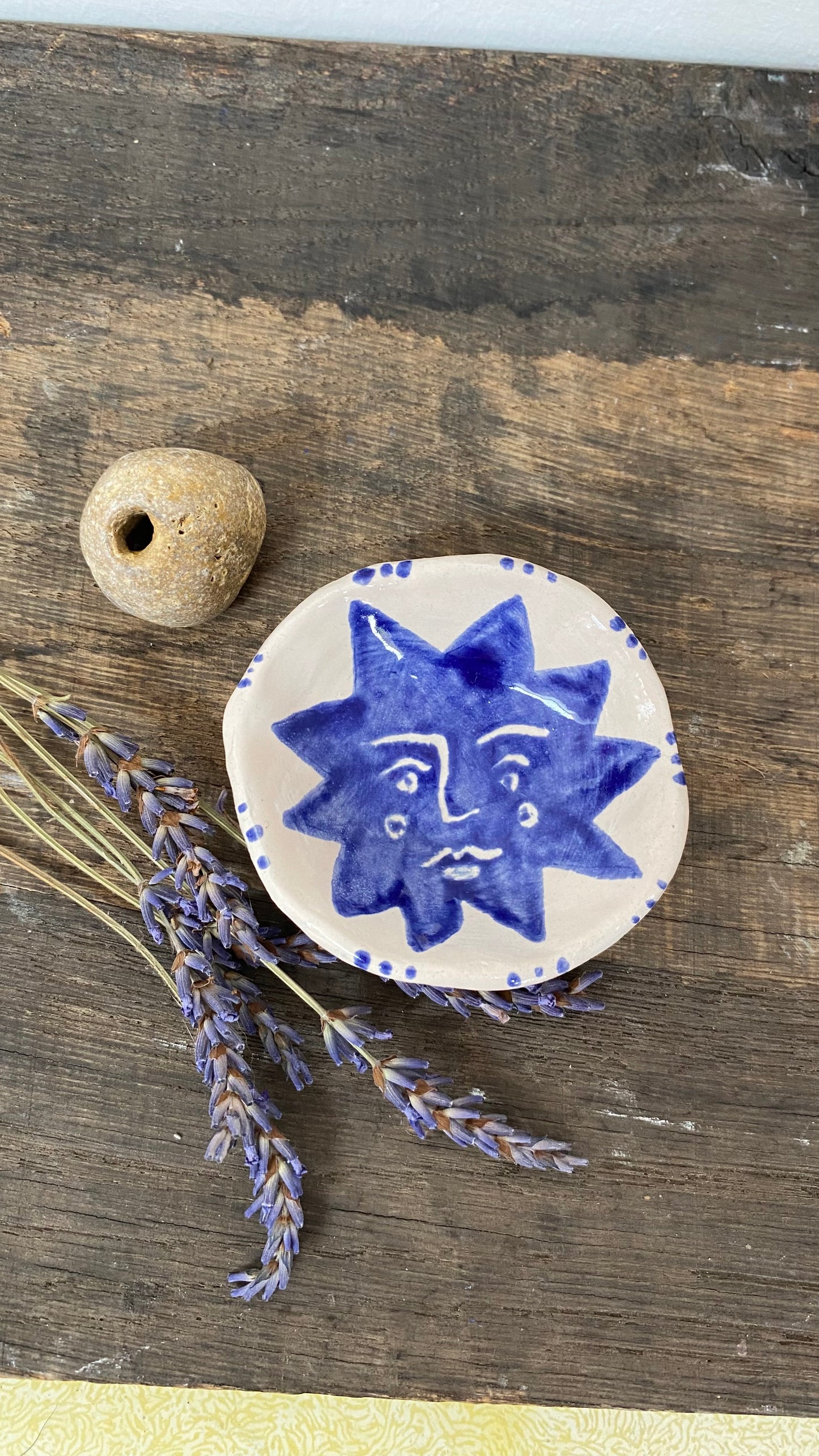 Ceramic Trinket Dish - Decorative Bowl - Ring Dish - Illustration - Star - Delft Inspired