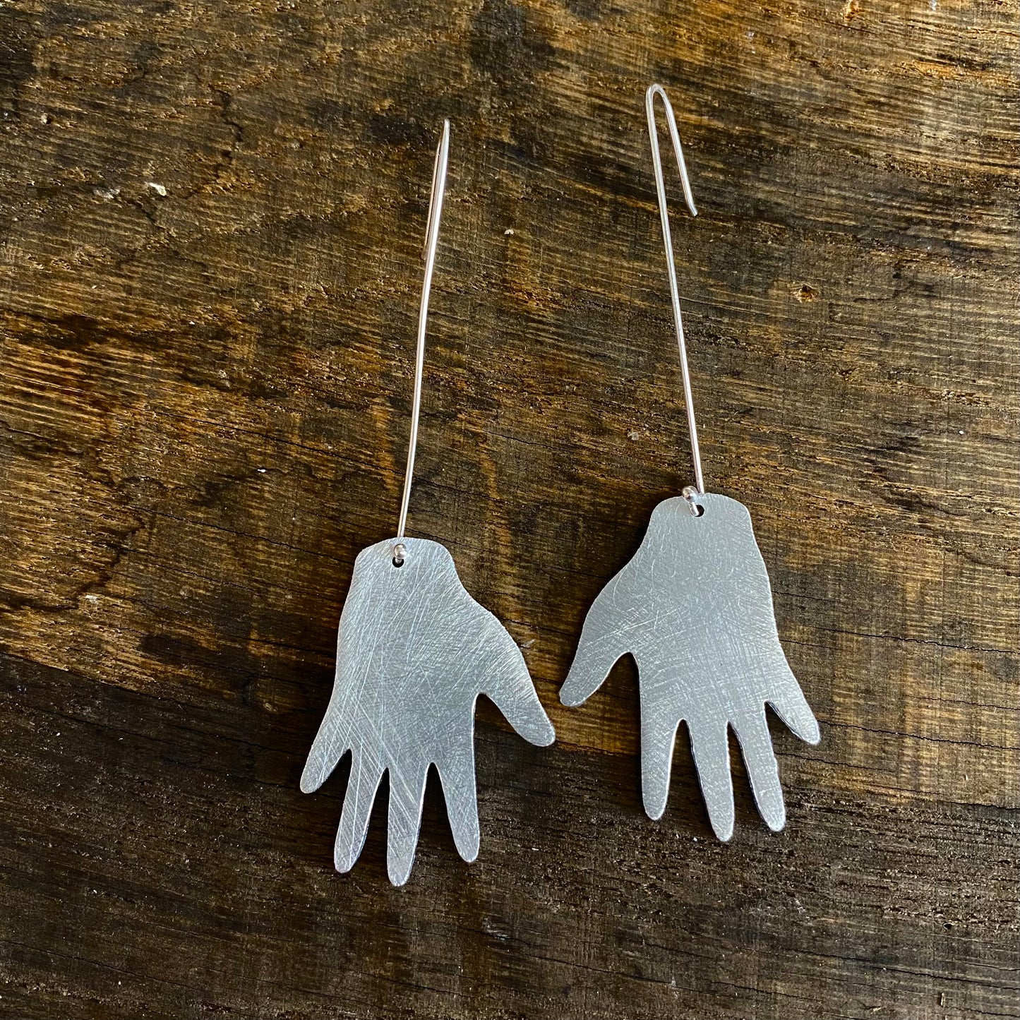 handmade, aluminium, hammered, silver, statemnet, earrings, hand, frida kahlo, reiki, healing hands earrings 