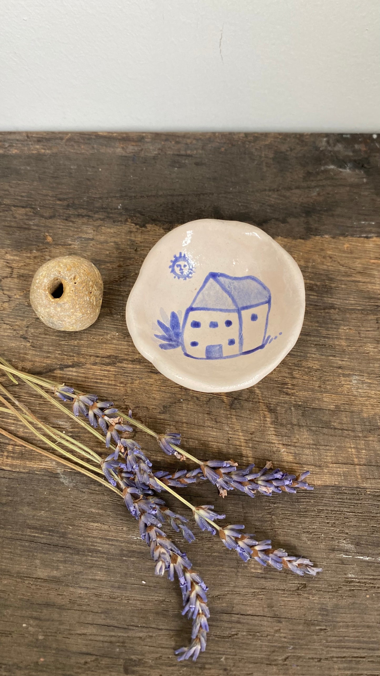 Ceramic Trinket Dish - Decorative Bowl - Ring Dish - Illustration - House - Delft Inspired