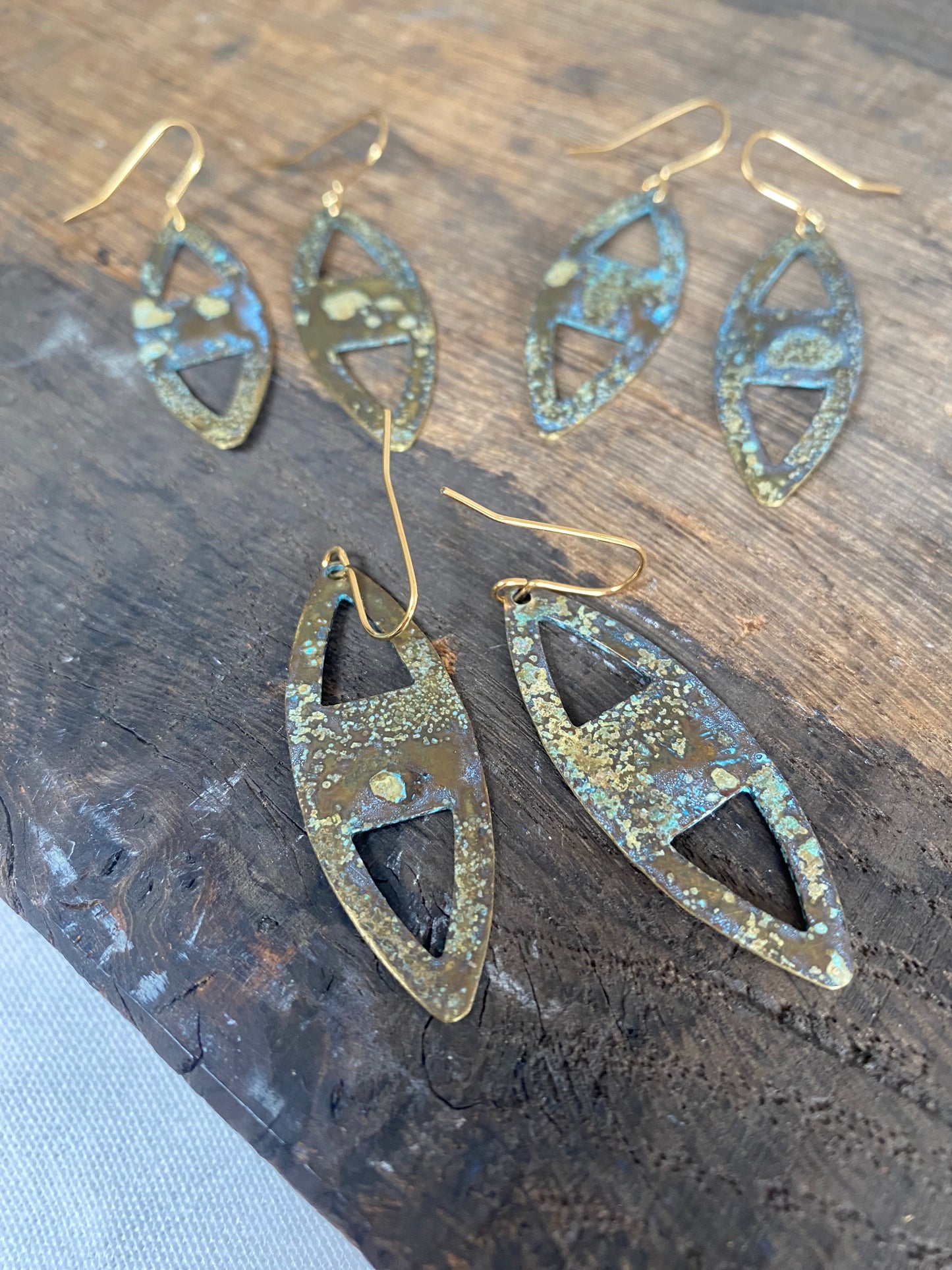 SKATHOW Patinated Brass Earrings