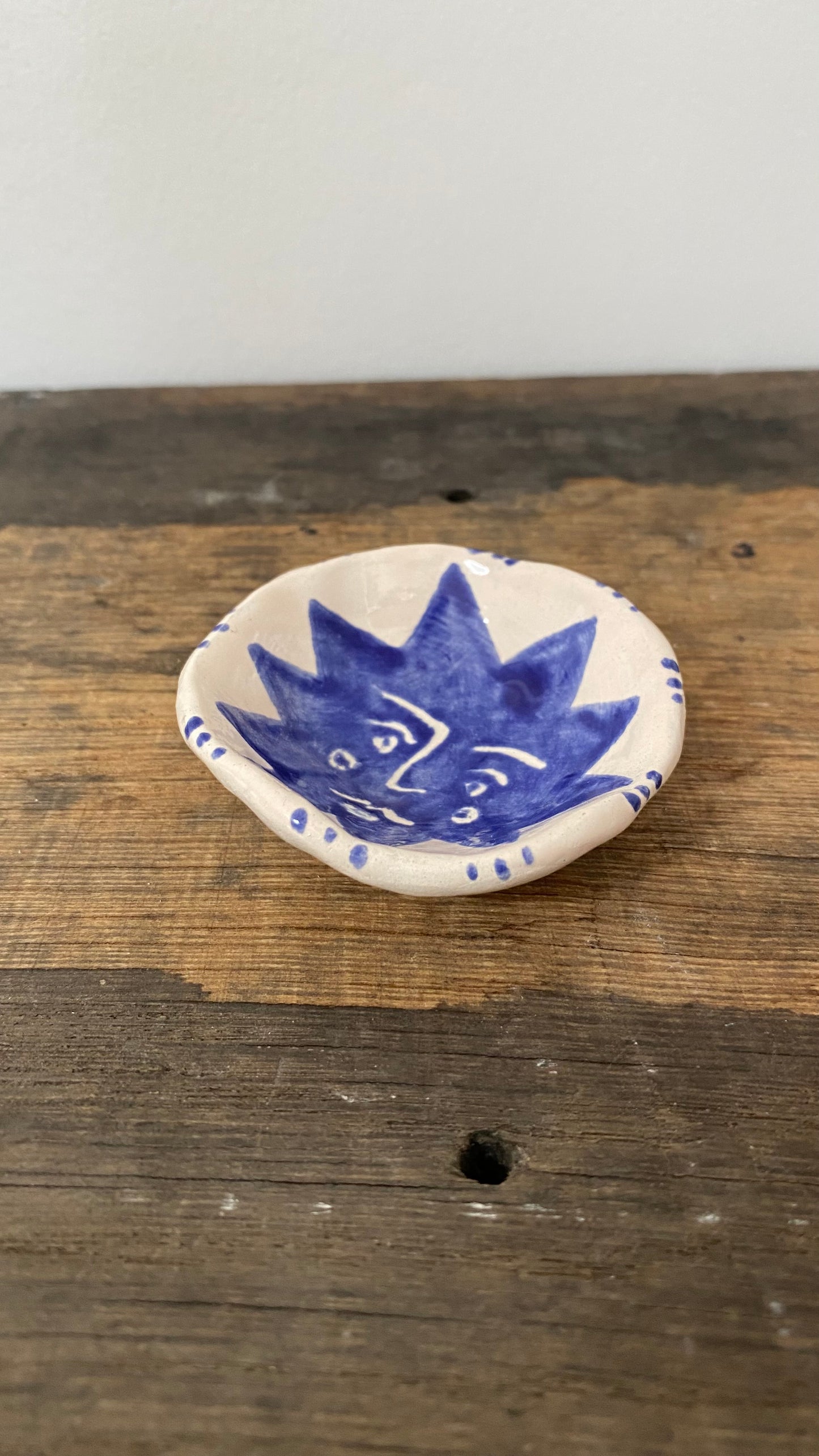 Ceramic Trinket Dish - Decorative Bowl - Ring Dish - Illustration - Star - Delft Inspired