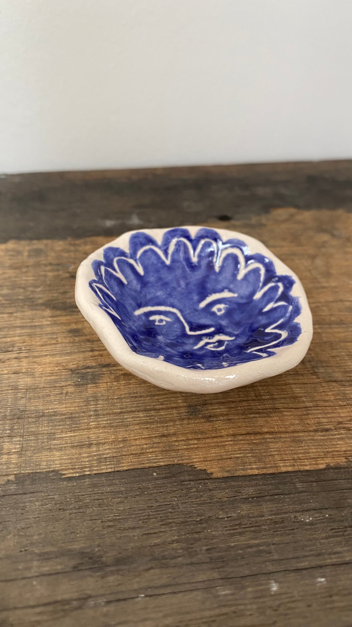 Ceramic Trinket Dish - Decorative Bowl - Ring Dish - Figure - Illustration - Blue Flower - Delft Inspired