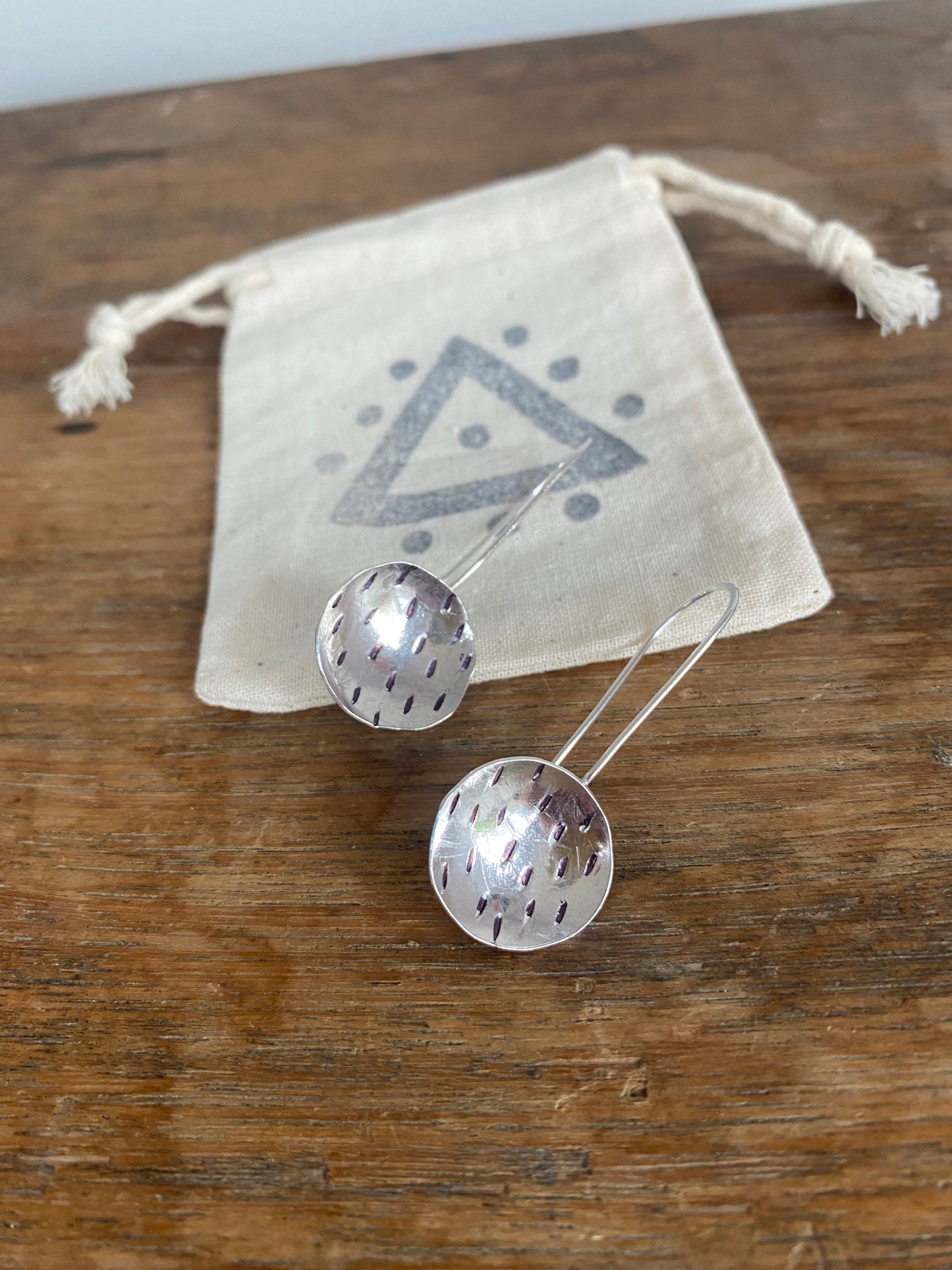 SIDHEL Handmade Recycled Sterling Silver Earrings with Dash design