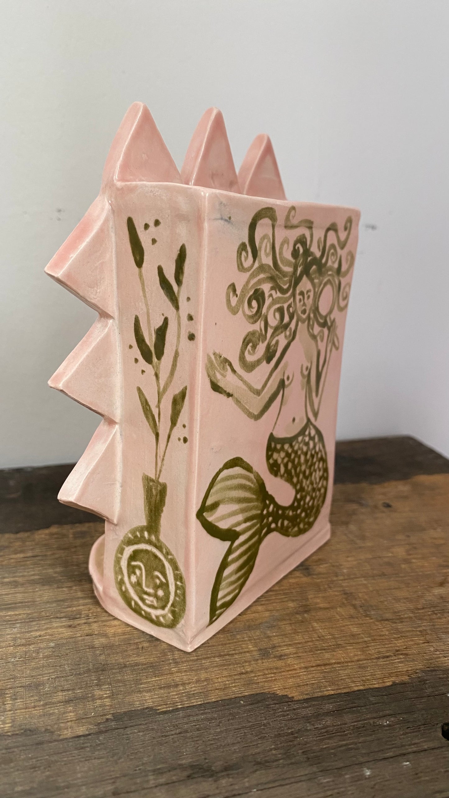 Little Altar - Temple - Ceramic Art - Object - Pink & Green