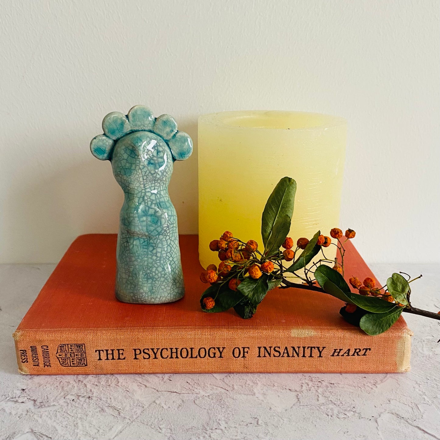 Ceramic Altar Women - Crackle Glaze