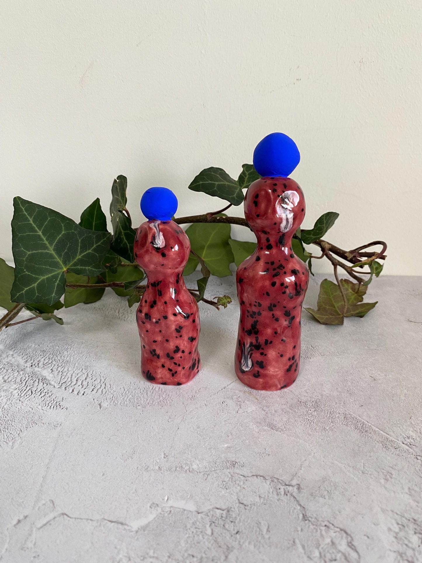 Altar Woman Figurine - Ceramic - Cherry Red Speckled - Blue