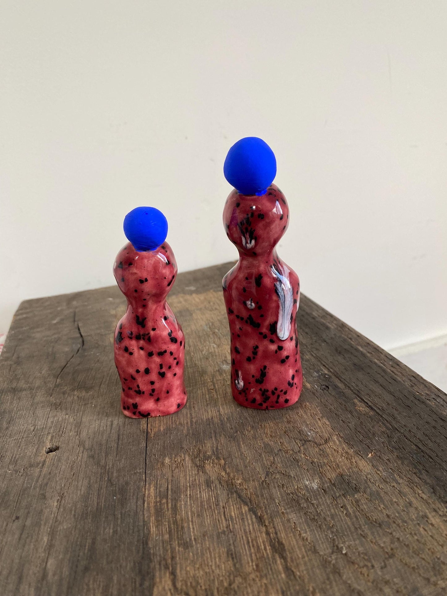 Altar Woman Figurine - Ceramic - Cherry Red Speckled - Blue