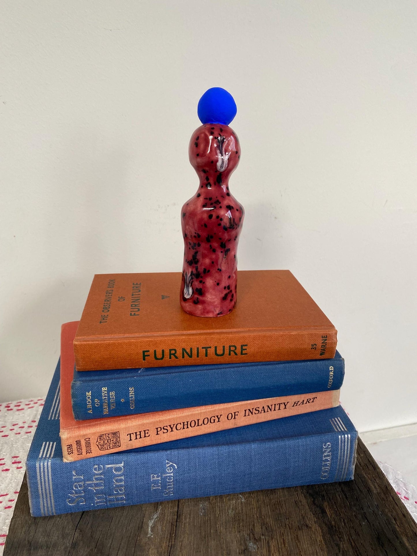 Altar Woman Figurine - Ceramic - Cherry Red Speckled - Blue