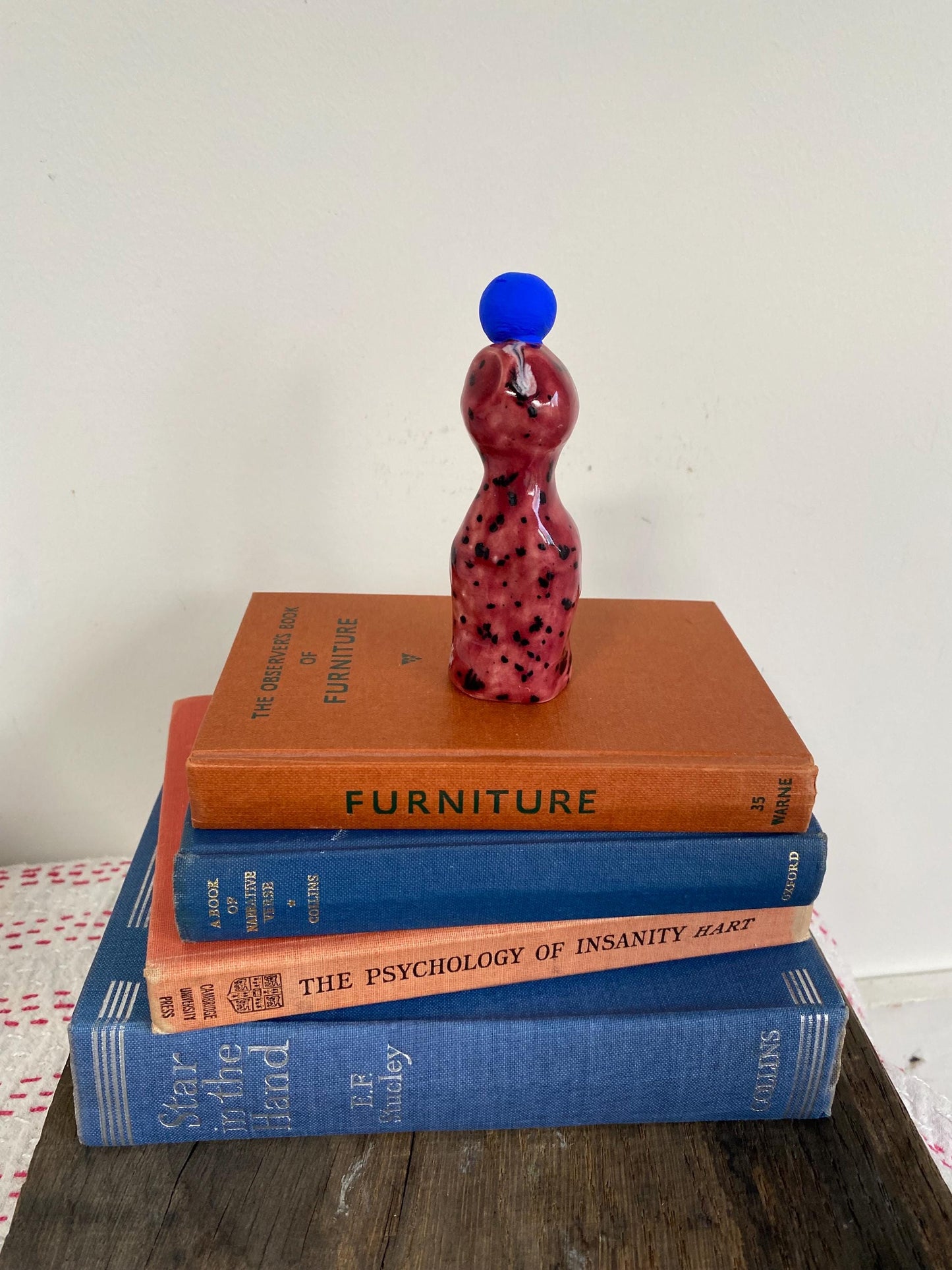 Altar Woman Figurine - Ceramic - Cherry Red Speckled - Blue