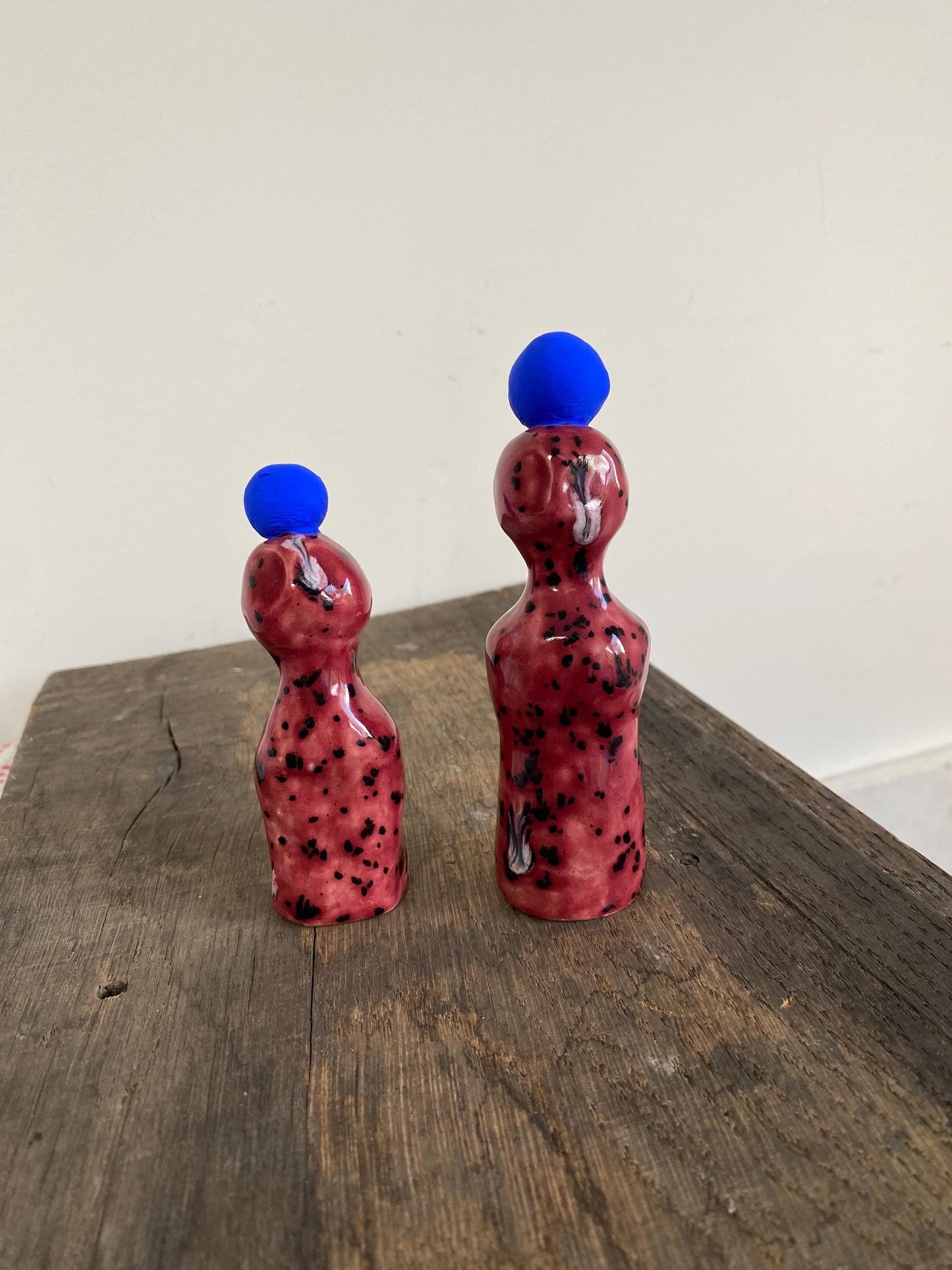 Altar Woman Figurine - Ceramic - Cherry Red Speckled - Blue