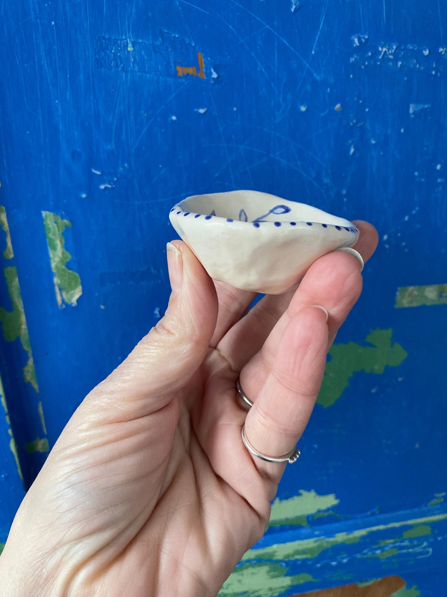 Ceramic Trinket Dish - Decorative Bowl - Ring Dish - Figure - Illustration - Lady - Delft Inspired
